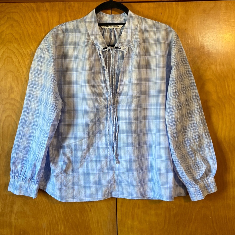ZARA  Long sleeves Top. Size L